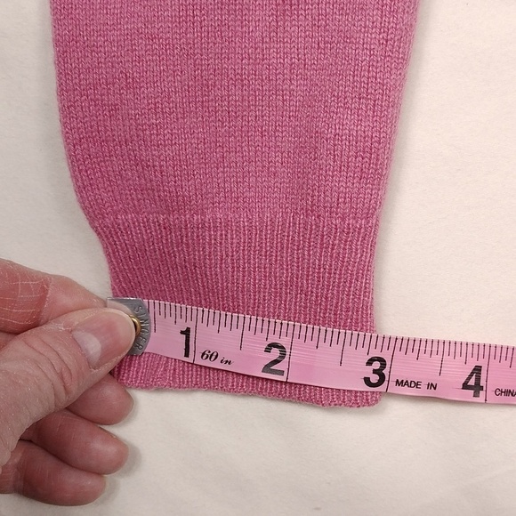 Charter Club women's 100% cashmere turtle neck sweater size small - Picture 10 of 10